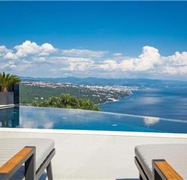 3 bedroom villa with infinity pool in Opatija, sleeps 6